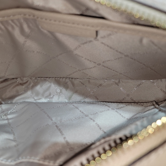 NWT Michael Kors Authentic Set Large Saffiano Leather Crossbody Bisque Bag - Picture 5 of 7